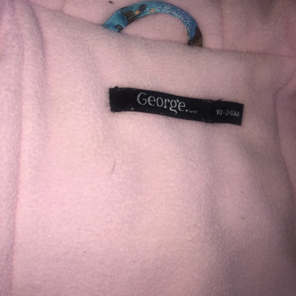 Winter coat size 18-24m - Picture 3 of 4